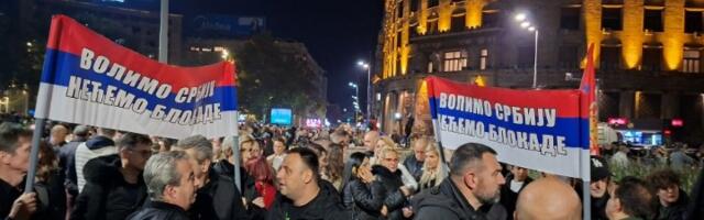 Gde su se izgubili Srbi s Kosova koji su pešice krenuli na "veliki skup" SNS-a u Novom Sadu?