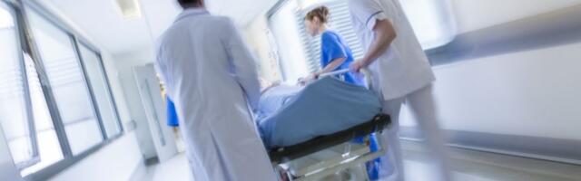 Ruke i noge su joj POCRNELE i smežurale: Zanemarila je bol u vilici koji svakome može da se desi