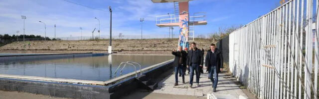 Počela rekonstrukcija GRADSKIH BAZENA (FOTO)