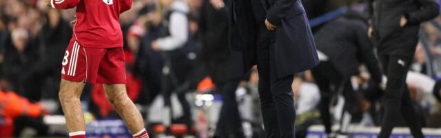 Treneru Liverpula prija kada se sa tribina čuje "Arne Slot, la, la, la, la!", a ne mora da gleda Salaha: "Hvala navijačima, to mi mogo znači"