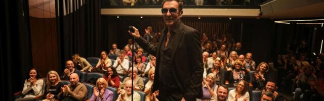 SARAJEVSKI ŠARM NA DORĆOLU: Branko Đurić Đuro ozbiljno nasmejao publiku u Fondaciji Mozzart