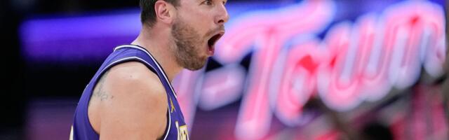 Luka Dončić se poigravao sa "Bejbi Jokićem": Lejkersi ne mogu da izgube kada Slovenac igra ovakvu košarku