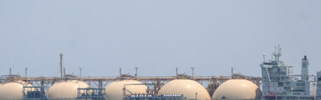 Иранске снаге отвориле ватру на танкер, Ормуски мореуз поново под притиском