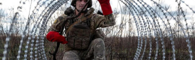 Украјинска војска гради одбрамбену линију код границе са Русијом