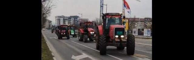 Poljoprivrednici traže pravdu pred Skupštinom Vojvodine: Zemlja puca, država ćuti