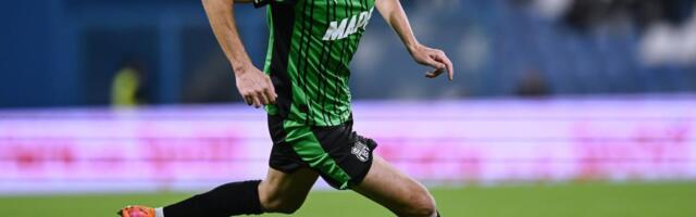 KAKVA GOLČINA NEMANJE MATIĆA! Njegov prvenac u dresu Sasuola, i to na spektakularan način! Uhvatio volej, pa probušio protivničku mrežu! VIDEO