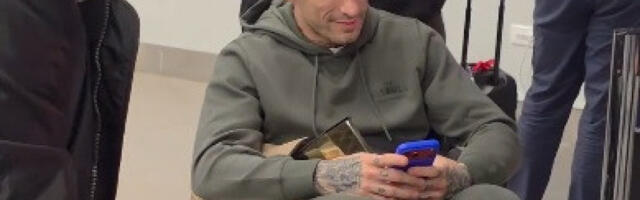 SPORTISSIMO DOČEKAO DŽOKERA: Aleksandar Ilić u kolicima stigao iz Minhena (VIDEO)