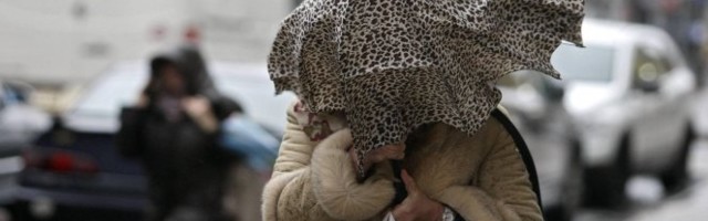 MOGUĆI UDARI VETRA OLUJNE JAČINE! Danas u većini krajeva pretežno sunčano, maksimalna temperatura 6 stepeni