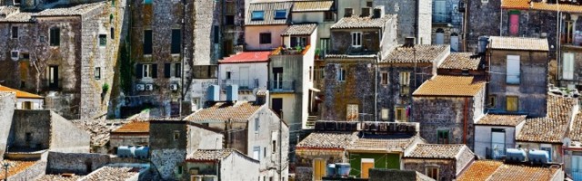 Šta je sa kućama u Italiji prodavanim za jedan evro?
