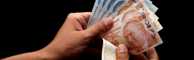 Lira izgubila 20 posto vrednosti za nedelju dana, u Turskoj izbili protesti