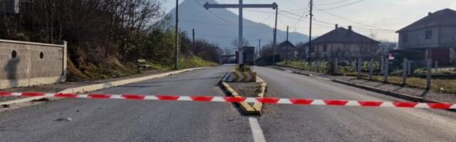 DVANAESTI DAN NA BARIKADAMA! Tokom noći se čule detonacije, sutra nikad veći protest!