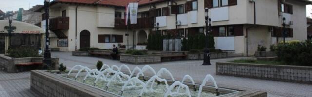 Obrušio se deo kuće blizu škole u Grockoj (FOTO)