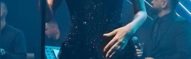 Ceca izgrmela na koncertu u mini haljini i čizmama i zadala domaći: Posle deset godina peva opet na ovom mestu