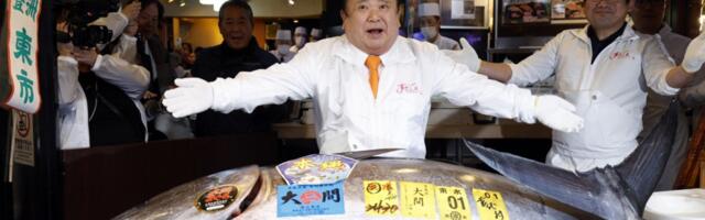 „Kralj tune“ platio rekordnih 3,2 miliona dolara za plavorepu tunu u Tokiju