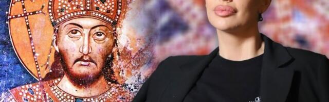 KAĆA GRUJIĆ PLAKALA NAD GROBOM CARA DUŠANA: Slomila se dok je obilazila svetinje na Kosovu i Metohiji!