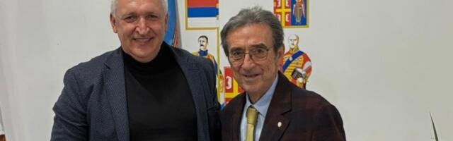 "MAĐIONIČAR VINA" U SRCU ŠUMADIJE: Rikardo Kotarela izabrao Aranđelovac!