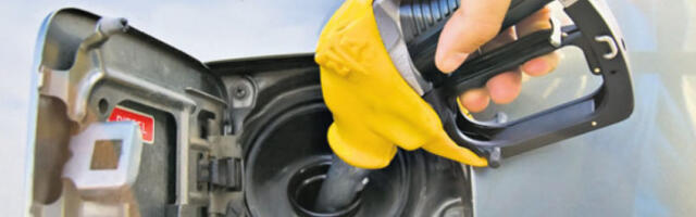 ​Дизел и бензин следећих седам дана скупљи за два динара по литру