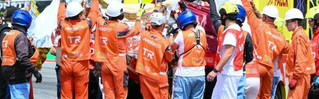 Jeziva scena na Moto GP trci: Markez nepomično ležao posle sudara sa Akostom, motor mu se potpuno raspao