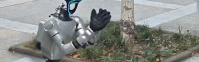 "Molim vas, pomozite da platim račun za struju": Šokantan prizor na ulicama Kine, humanoidni roboti počeli da prose (VIDEO)