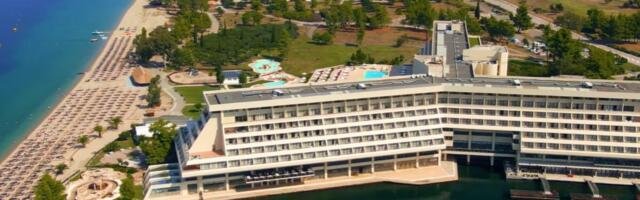 Sve tajne skrivene plaže Porto Karas: Ulaz košta samo 10 evra, ovakvo prelepo more niste do sada videli (FOTO)