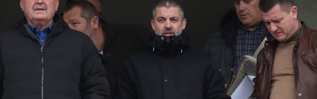 Nikola Lazetić uz Matijaševića i Grkinića