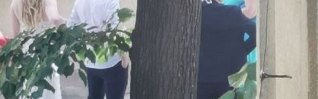 Mladenci iz Vranja postali hit u Srbiji! Nikome samo nije jasno zašto stoje ovde