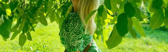 BIVŠA ŽENA JOVANA MEMEDOVIĆA IMA KUĆU NA SELU: Sama grabulja dvorište i obavlja poslove (Foto)