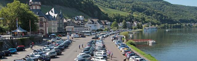 Ko ima pravo na parking ispred vaše kuće i kako rešiti problem sa “rezervisanim” mestima