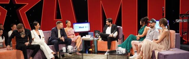 Prozivali ga da je gej - Pevač se pojavio u suknji: Podigao je i sve priznao (VIDEO)