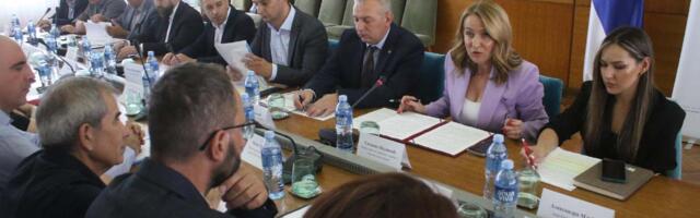 Ministarka u Sevojnu pred izbore: Podržaćemo izgradnju dečijeg igrališta