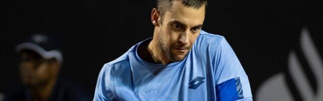Titula za srpskog tenisera: Mesecima se mučio, a sada je podigao trofej