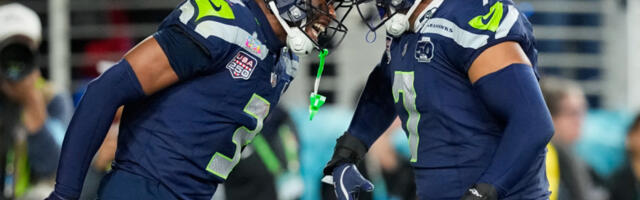 ČOVEK KOJI JE VIDEO DUHOVE, SADA VLADA SVETOM! Sijetl pokosio Nju Ingland u Superbolu