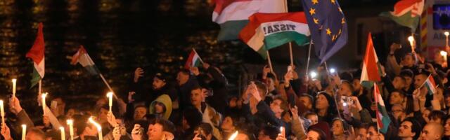 Prvo obraćanje Petera Mađara nakon pobede: Šta je sve obećao okupljenima na trgu u Budimpešti