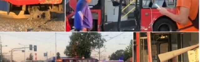 Udes tramvaja i autobusa - 10 osoba povređeno