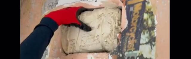 Renovirali kuću iz 1939. pa u rupi na zidu pronašli neočekivani predmet: "Tu je najmanje 57 godina!"