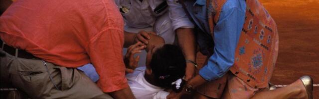 BILA JE NAJBOLJA, A ONDA JU JE MANIJAK NAPAO NOŽEM I SRUŠIO KARIJERU! Nećete verovati na koliko je osuđen napadač koji je umalo ubio Moniku Seleš! (VIDEO)