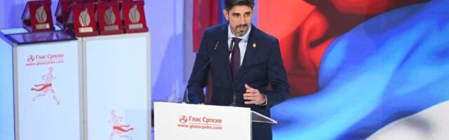 OVACIJE I PLAKETA ZA VELJKA PAUNOVIĆA, SELEKTORA SRBIJE: Održana svečanost povodom 71. izbora najboljih sportista Republike Srpske