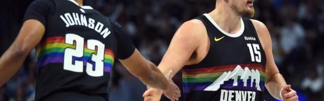 JOKIĆ PONOVO DOMINIRAO, ALI NE MOŽE SVE SAM... Dobio je i nikad jače "batine", sudije su ga uništile! Ovo su njegovi najbolji potezi protiv Hjustona! VIDEO