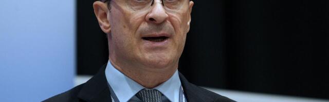 VELIKA SRAMOTA PREDSEDNIKA VST BRANKA STAMENKOVIĆA: Predsedniku Ustavnog suda uputio dopis u kom traži da mu pojasni Ustav?