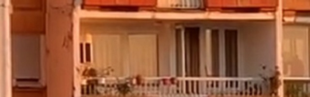 O baki iz Beograda bruje društvene mreže. Dane u karantinu provodi vežbajući (VIDEO)