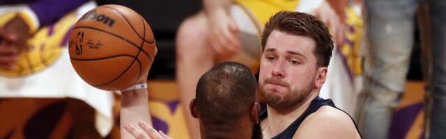 LUKA IZLUDEO DŽEJMSA Dončić izazvao Lebrona 1 na 1, pa pogodio u stilu Džordana i ZAPREPASTIO "kralja" /VIDEO/