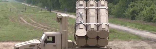 (VIDEO) OVO JE NAPRAVILA SRPSKA PAMET, UNIŠTAVA TENKOVE, BUNKERE, BRODOVE! Raketni sistem Vojske Srbije ALAS!