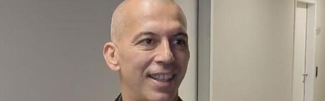 OVDE SE TOPALKO NAPIO PRE SUSRETA S POLICIJOM: Folker lumpovao u kafani, ONE su mu pravile društvo! (GALERIJA)