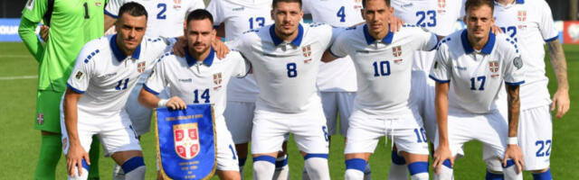 SRBIJA - ENGLESKA Poznati sastavi, Piksi šokirao sa startnih 11, mnogo iznenađenja