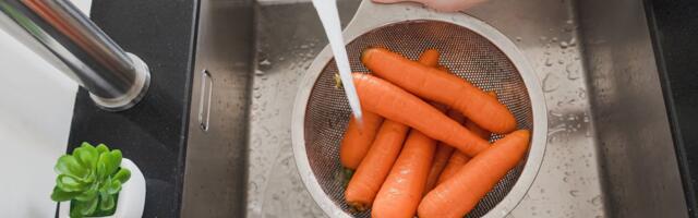 Zašto je važno prati šargarepu čak i ako je ljuštite: Ovo su skriveni rizici i najbolji način čišćenja