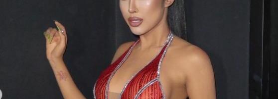 Ova misica je zapalila scenu vrelim plesom: Zbog njenih čudnih pokreta gore mreže (Video)