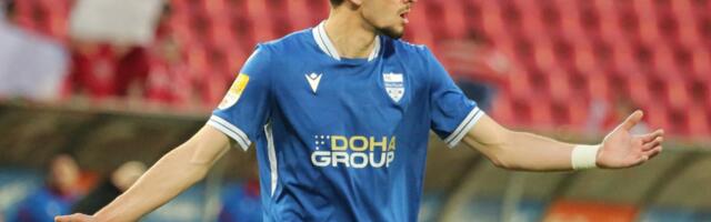 Semir Alić pred potpisom za Radnički 1923 iz Kragujevca