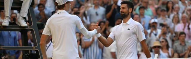 Ovo se retko viđa! Novak Đoković i Janik Siner trenirali na netaknutoj travi Centralnog terena Vimbldona