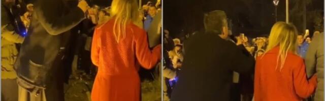 Ovo još nismo imali: POP peva popadiji (VIDEO)