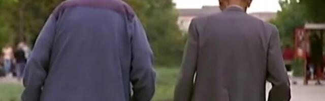 OVI PENZIONERI ZA BOŽIĆ DOBIJAJU 70 EVRA: Sjajna vest stigla i za njih